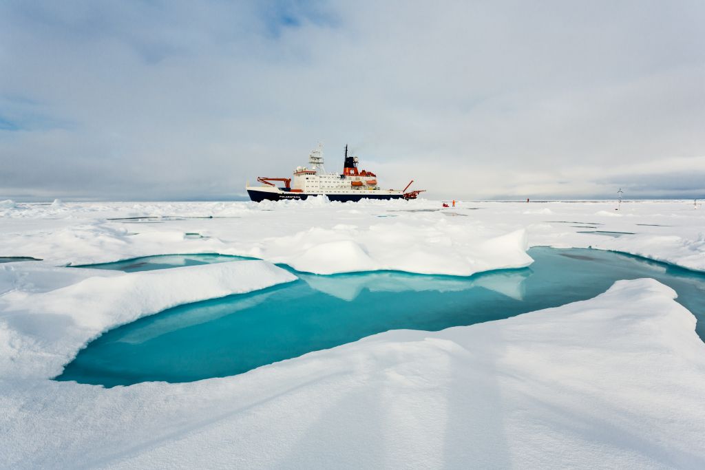 The Alfred Wegener Institute's research vessel, Polarstern, on a mission in the central Arctic. - © /Alfred Wegener Institute