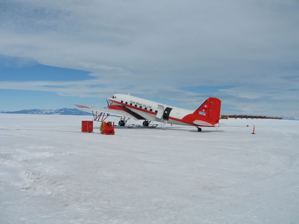 Preparing for another run in the Basler - © Martin Siegert