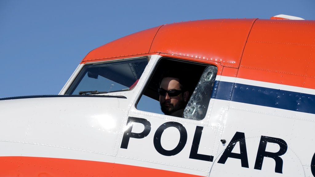 Canadian pilot Brad Blois prepares the Polar 6 for takeoff! - © International Polar Foundation / Jos Van Hemelrijck