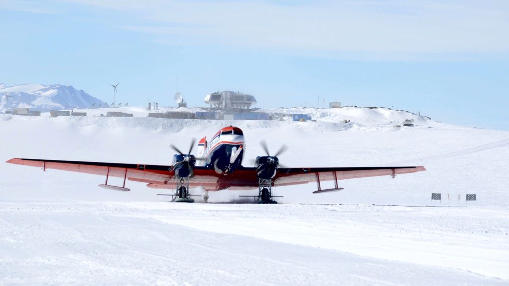 AWI's Polar 6 aircraft takes off from the runway at the Princess Elisabeth Antarctica research station. - © International Polar Foundation / Jos Van Hemelrijck