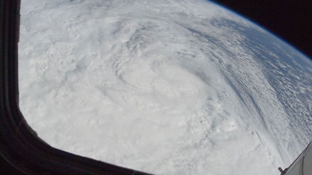 The exceptionaly large size of Superstorm Sandy as seen from space - © NASA